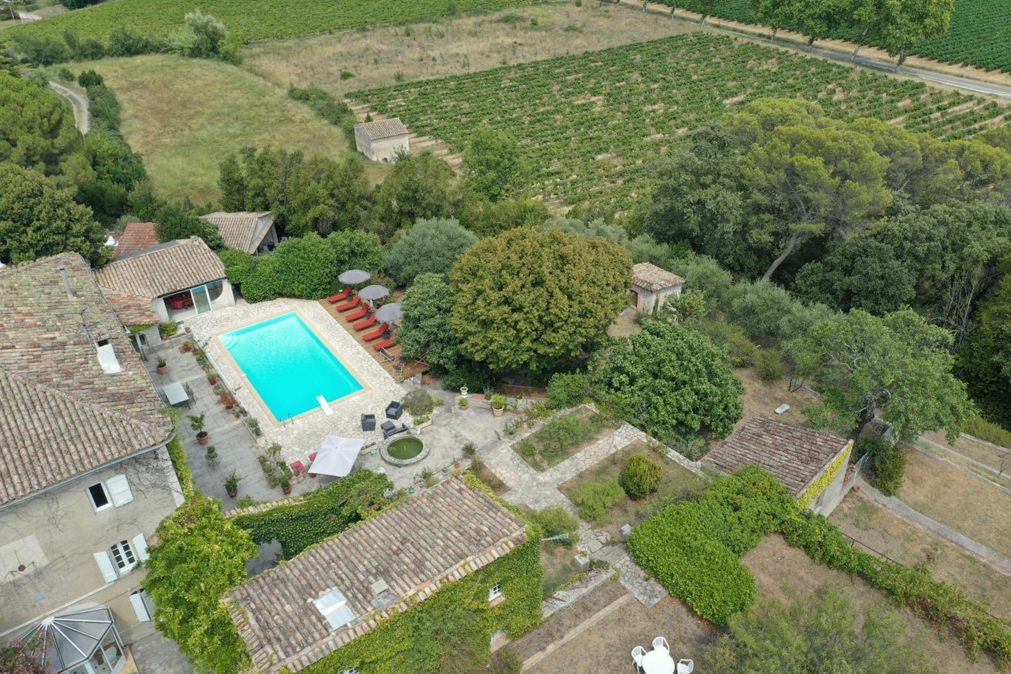 Le Domaine Du Soulier -Gite Et Chambres D'Hotes - La Maison Du Gardien Tornac Exterior photo