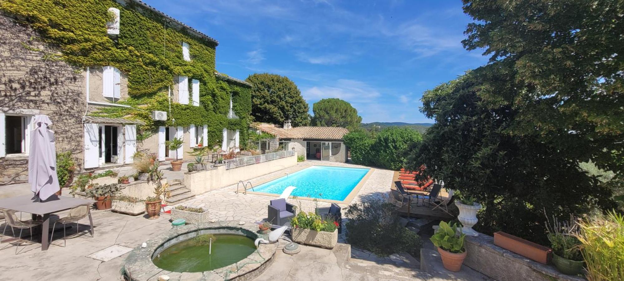 Le Domaine Du Soulier -Gite Et Chambres D'Hotes - La Maison Du Gardien Tornac Exterior photo
